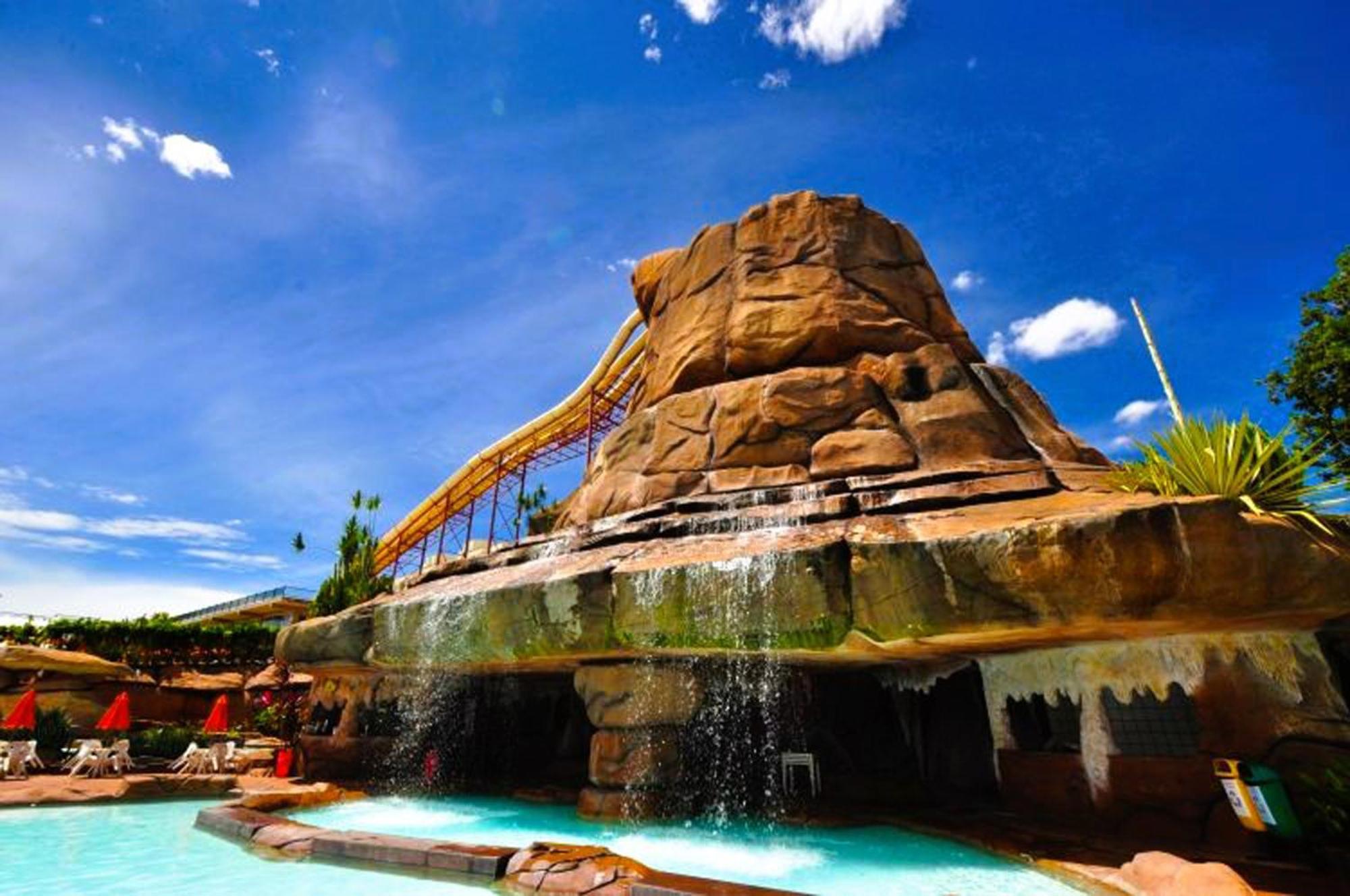 Piazza Diroma - Cortesia Park Diroma, Splash E Slide Caldas Novas Exterior photo